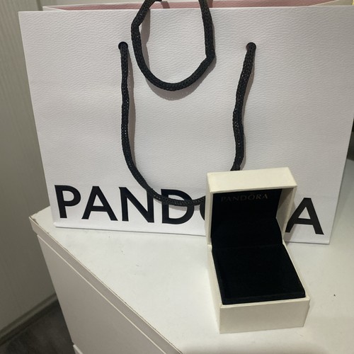 Pandora earing charm - pandora, box