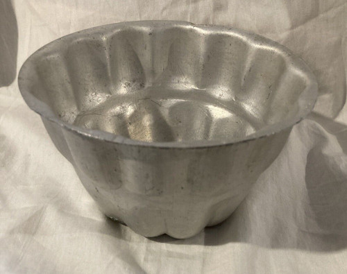 Vintage aluminium round jelly - vintage,