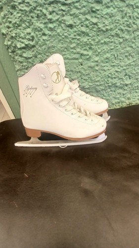 Sfr galaxy ice skates - sfr,