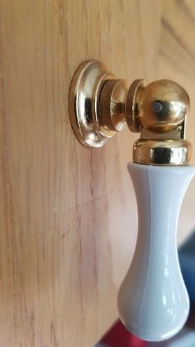 Cabinet door drop - drop, handles