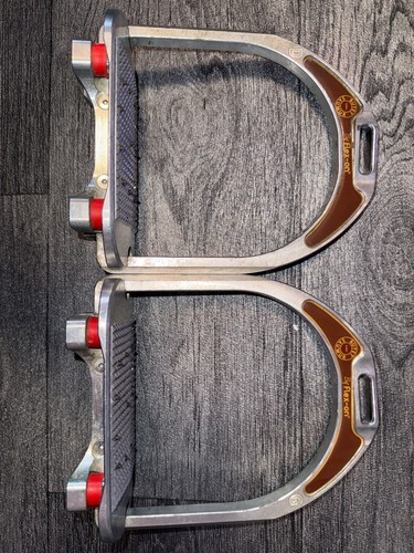 Butet aluminium stirrups - aluminium, by