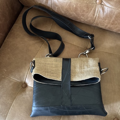 Recycled tire shoulder - recycled,