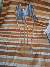 Vintage Modernist Clapping