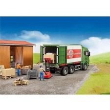 Bruder Logistics Set Pallets
