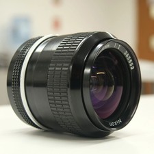 Nikon Nikkor 28mm f/2 Pre-AI