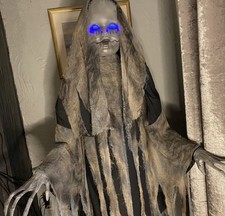 Spirit Halloween Creepy Rising