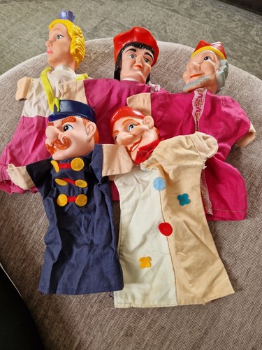 Vintage punch judy hand - judy,