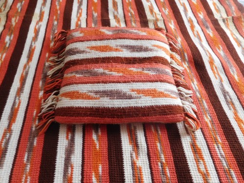 Vtg crochet afghan throw - vtg.,