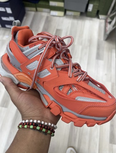 Balenciaga men runner shoes - balenciaga,