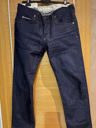 Oliver sweeney billiam dark - sweeney,