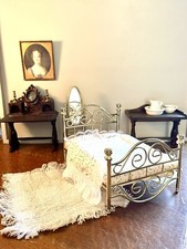 Vintage Dolls House Bedroom