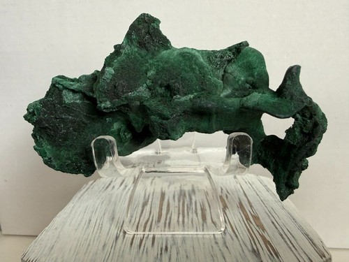 Velvet malachite specimen d116 - malachite,