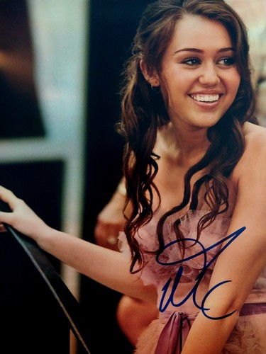 New miley cyrus autographed - miley,