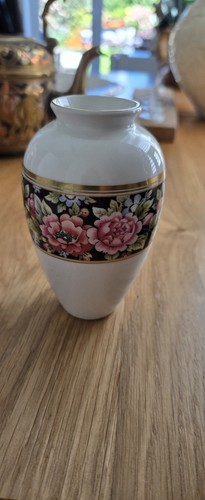Wedgwood clio bone china bud - bone,
