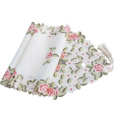 Flowers Lace Table Runner