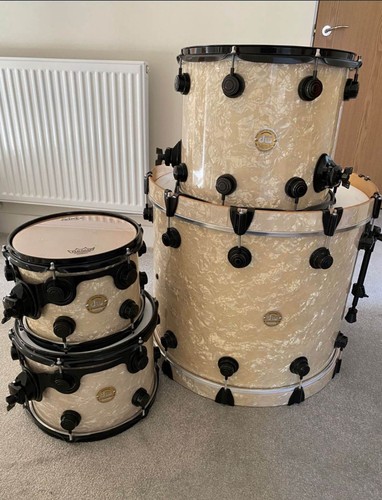 Drums collectors with - collectors, rare
