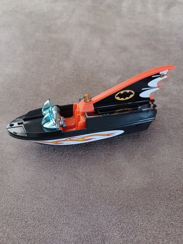 Corgi 107 batman batboat - batman,