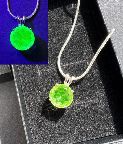 Uranium vaseline glass 925 - vaseline,
