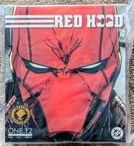 Mezco one collective - one:12, red