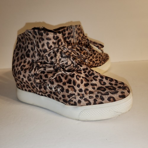 Very buckle hidden wedge - hidden,