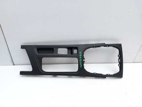 Centre console trim - centre,