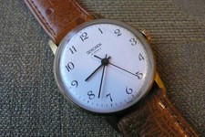 MAN'S OLD MECHANICAL SEKONDA WATCH - GOOD WORKING ORDER