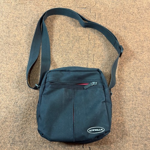 Airwalk black canvas - black,