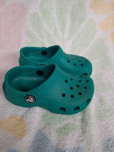 Green toddler crocs size - , 7
