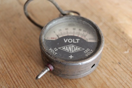 Vintage volt meter - d,