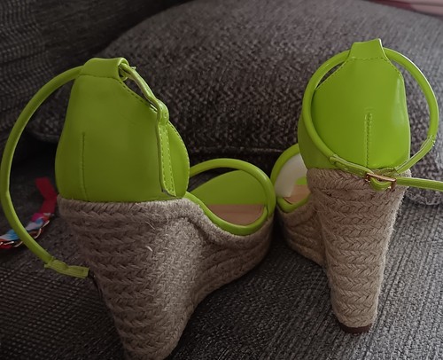 Sandals with wedge heels size - heels,