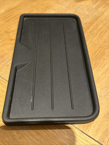 Genuine land rover defender - land,