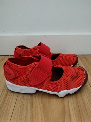 Nike air rifts red and - red,
