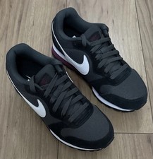 Women’s Nike MD Runner 2 Black White Trainers | Size UK 4.5