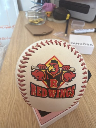 Rochester red wings logo - red,