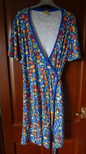 Duns Sweden Ladies Short-sleeve Wrap Dress, Size M, Blue, Fruit Design