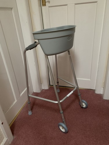 Nrs medium walking frame - nrs,