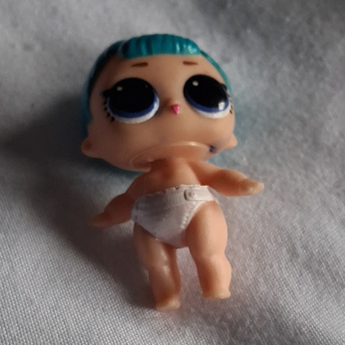 Surprise baby doll - l.o.l.,
