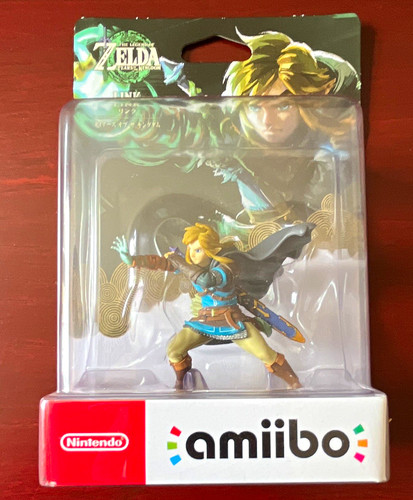 Nintendo amiibo link figure - nintendo,