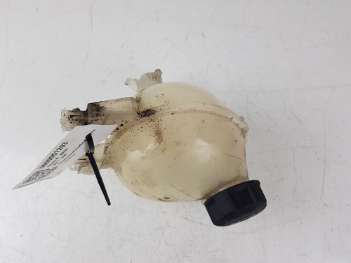 Peugeot 208 coolant expansion - peugeot,
