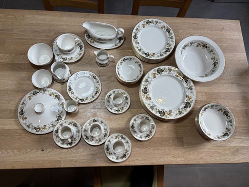 Royal doulton larchmont - royal,