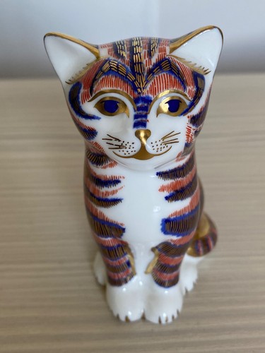 Royal crown derby kitten - crown,