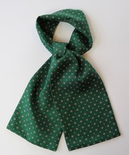 Silk scarf cravat. Green