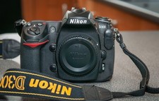 Nikon D300 12.3MP DSLR - Camera BODY ONLY Shutter Count 28,383 - Good Condition
