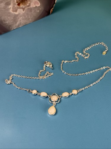 Beautiful opal style necklace - beautiful,