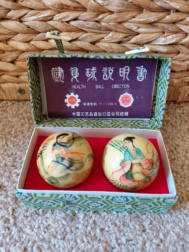 Boxed vintage chinese painted - boxed,