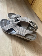 These Bata women's embellished