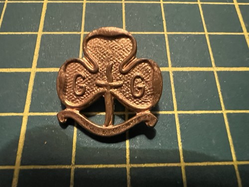 Vintage girl guide metal - guide,