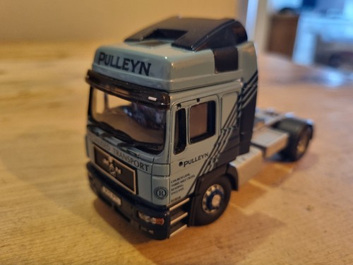 Corgi modern truck tractor - modern,