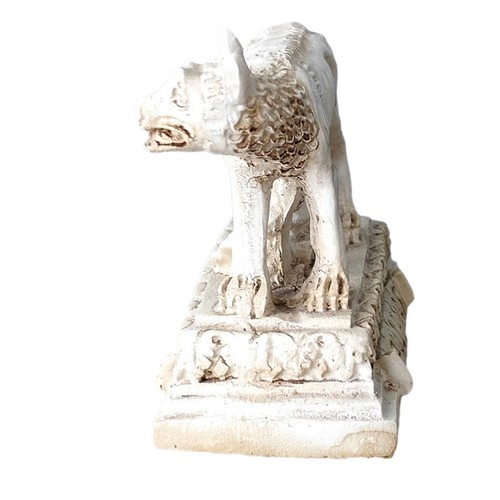 Wolf sculpture simulation - wolf,