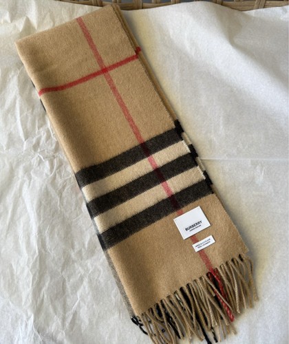 Authentic bnwd burberry - authentic, giant